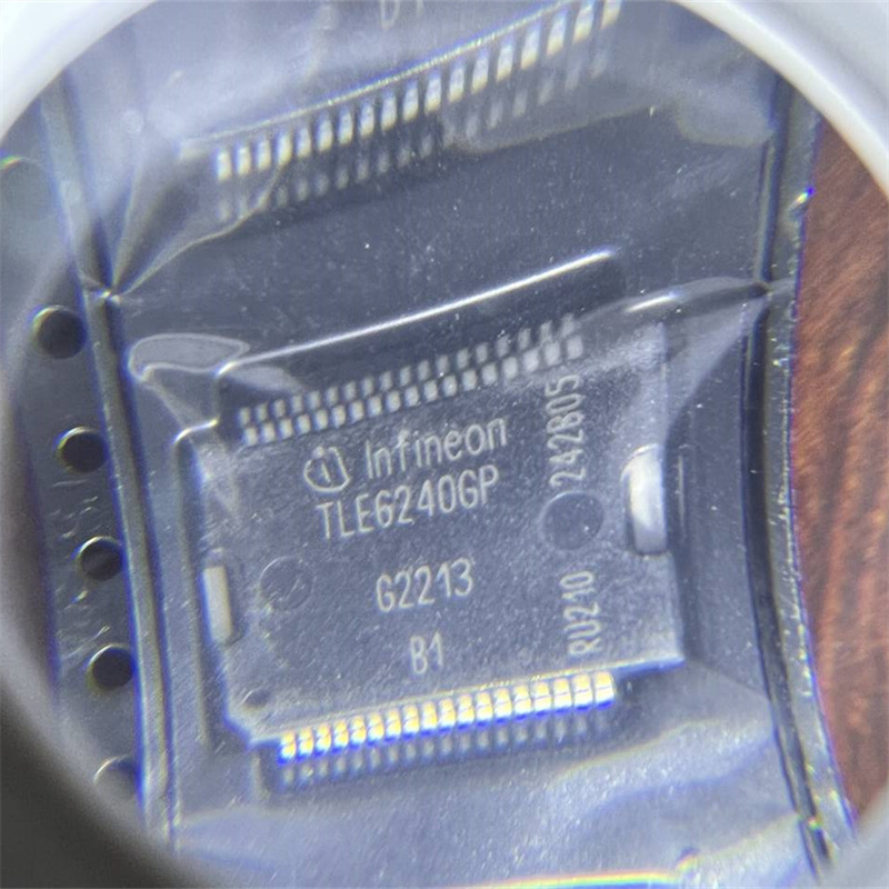 INFINEON TLE6240GP (2)
